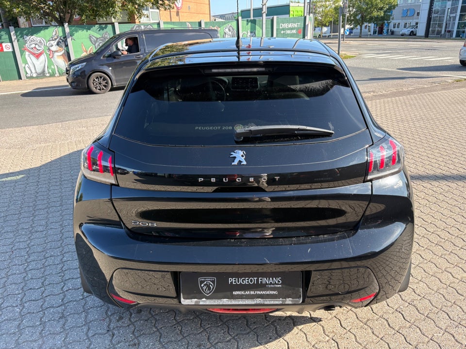 Peugeot 208 1,2 PureTech 100 Allure 5d