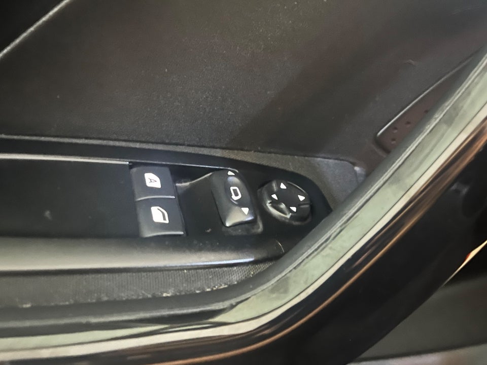 Peugeot 208 1,2 VTi Active 5d