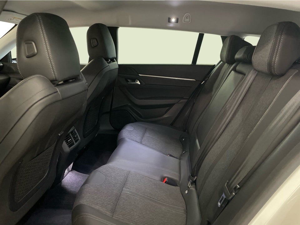 Peugeot 508 1,6 Hybrid Allure Pack SW EAT8 5d