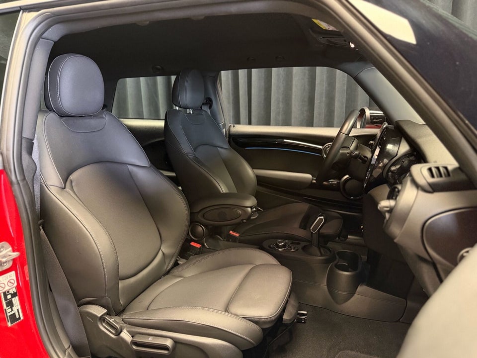 MINI Cooper SE Classic Trim 3d