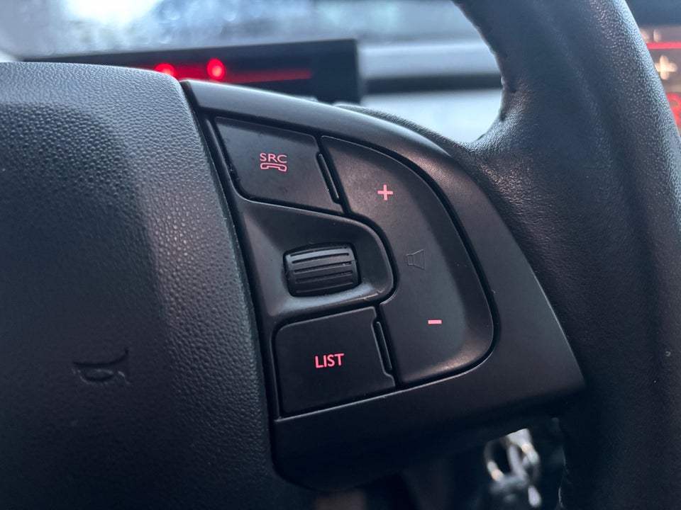 Citroën C4 Cactus 1,2 PureTech 110 SkyLine 5d