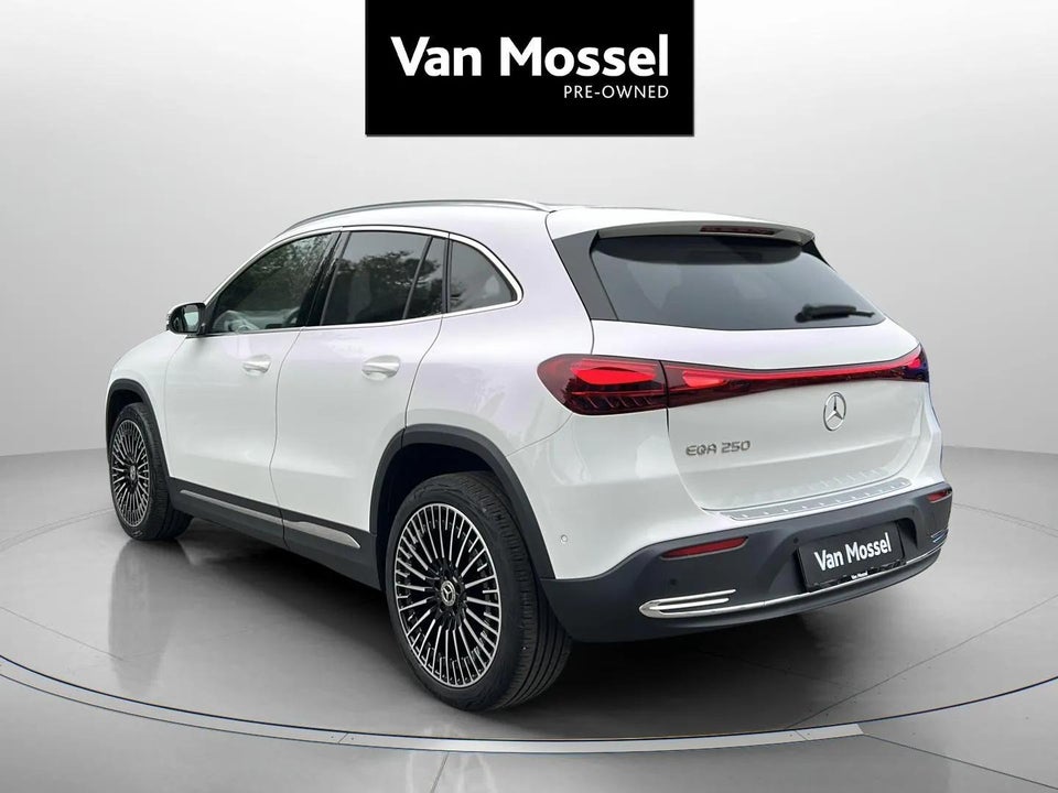 Mercedes EQA250 Progressive 5d