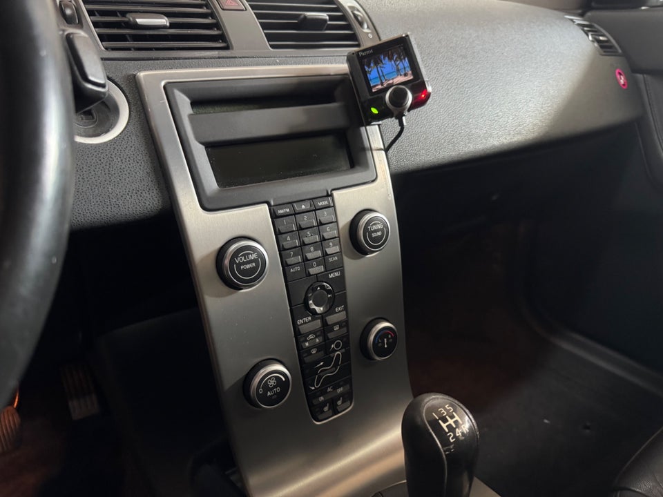 Volvo S40 1,6 D Momentum 4d