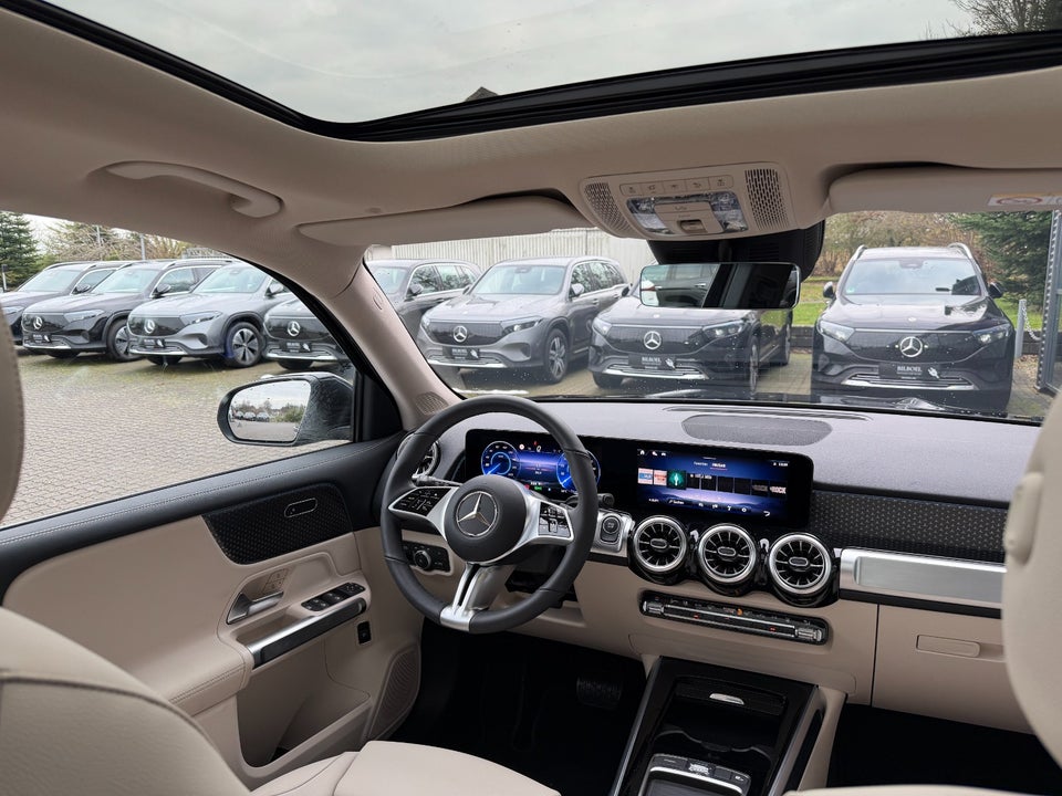 Mercedes EQB250+ Progressive 5d