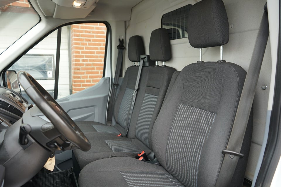 Ford Transit 350 L2 Van 2,0 TDCi 130 Trend H2 RWD