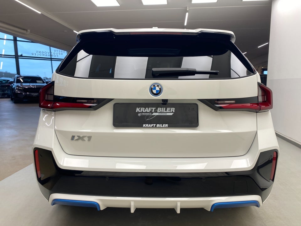 BMW iX1 xDrive30 M-Sport 5d