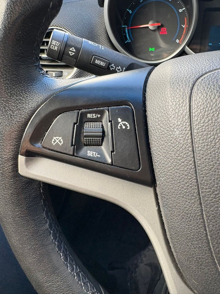 Chevrolet Cruze 1,8 LT 5d