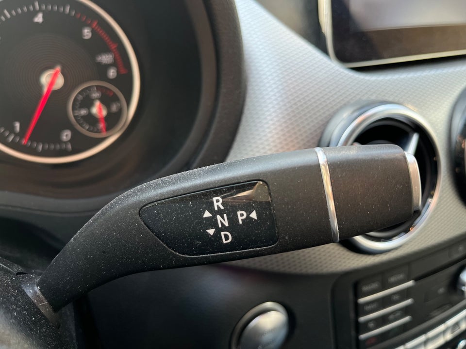 Mercedes B220 d 2,2 aut. Van 5d