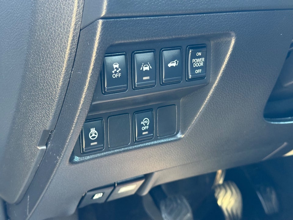 Nissan X-Trail 1,75 dCi 150 N-Connecta 7prs 5d