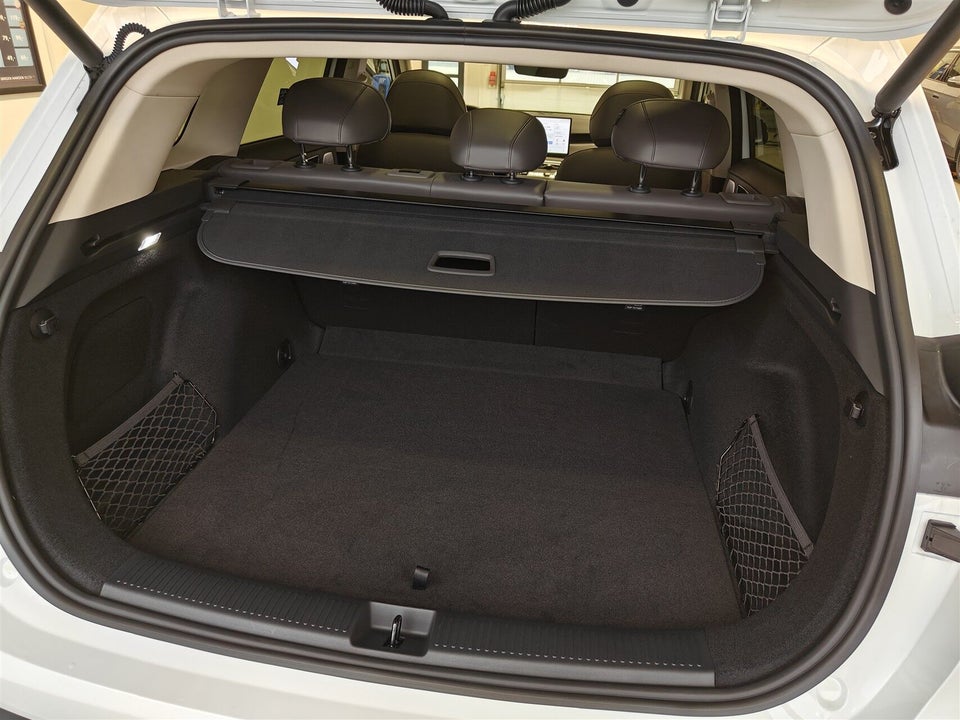 MG MGS6 77 Luxury Performance AWD 5d