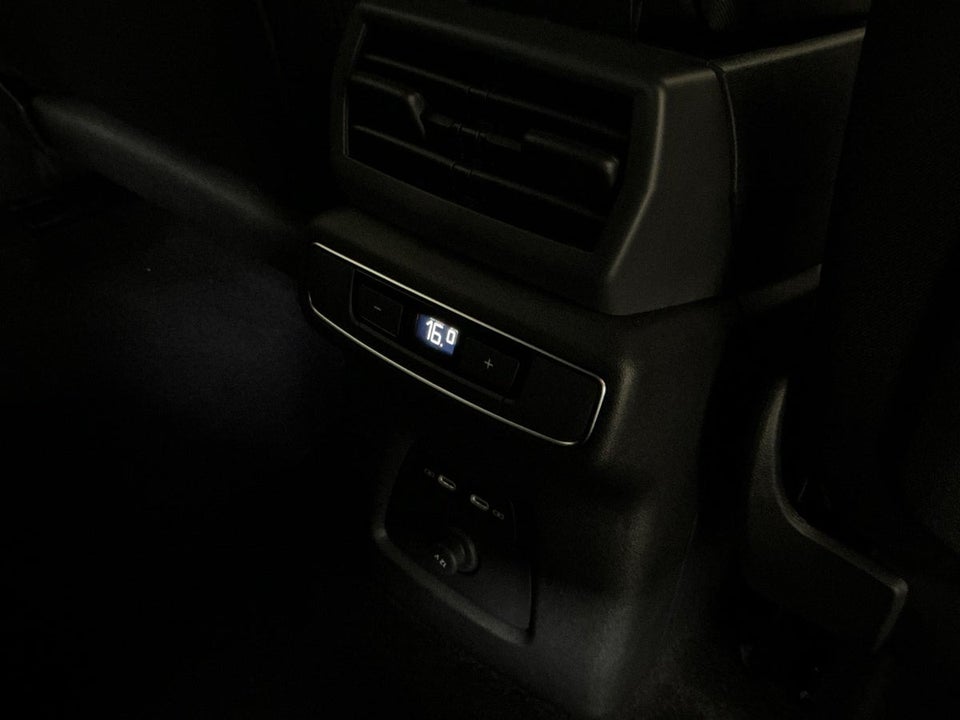 Audi Q4 e-tron 55 S-line quattro 5d