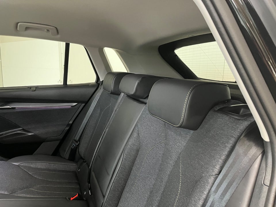 Skoda Elroq 85 iV Loft Advanced 5d