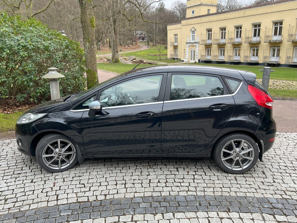 Ford Fiesta 1,4 TDCi 70 Titanium 5d