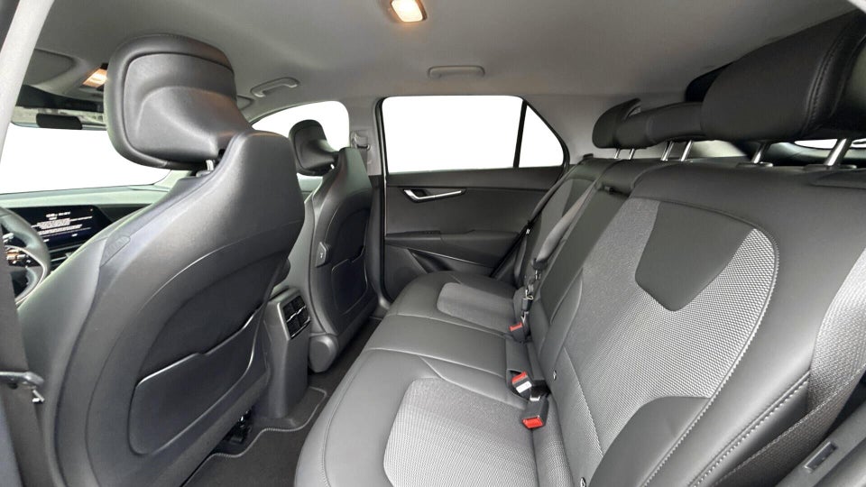 Kia Niro 64 EV Prestige 5d