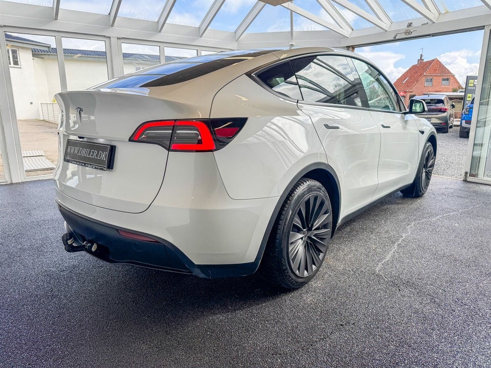 Tesla Model Y RWD 5d