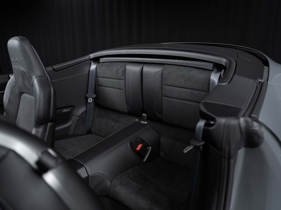 Porsche 911 Carrera 4 GTS 3,6 Cabriolet PDK 2d