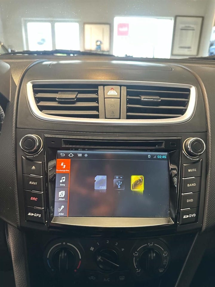 Suzuki Swift 1,2 Dualjet Style 5d