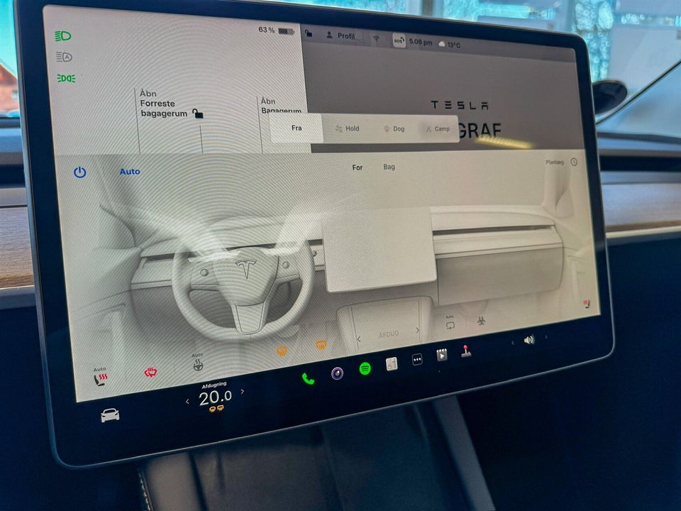 Tesla Model Y Long Range AWD 5d