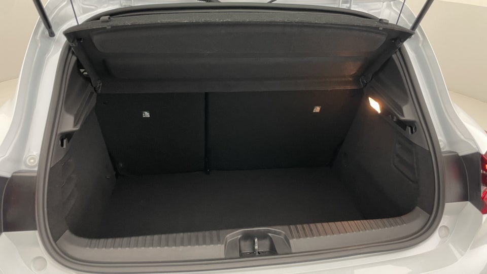 Renault Clio V 1,6 E-Tech Intens 5d