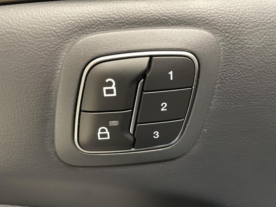 Ford Mustang Mach-E 98 Premium Extended Range AWD 5d