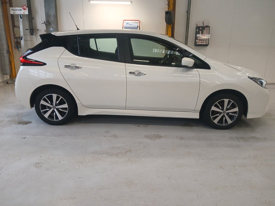 Nissan Leaf 39 Acenta 5d