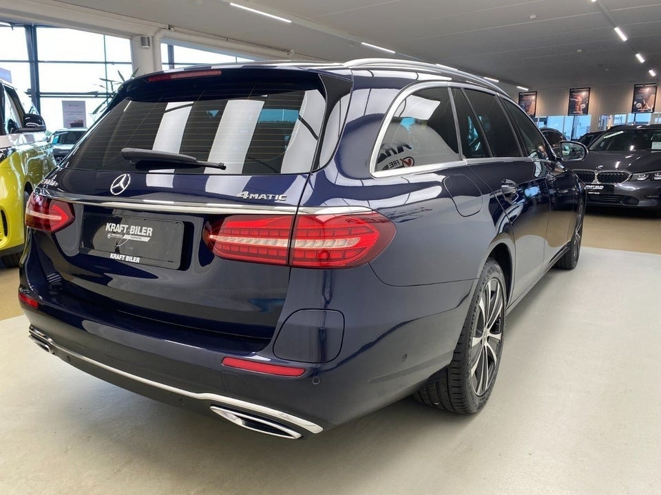 Mercedes E300 de 2,0 stc. aut. 4Matic 5d