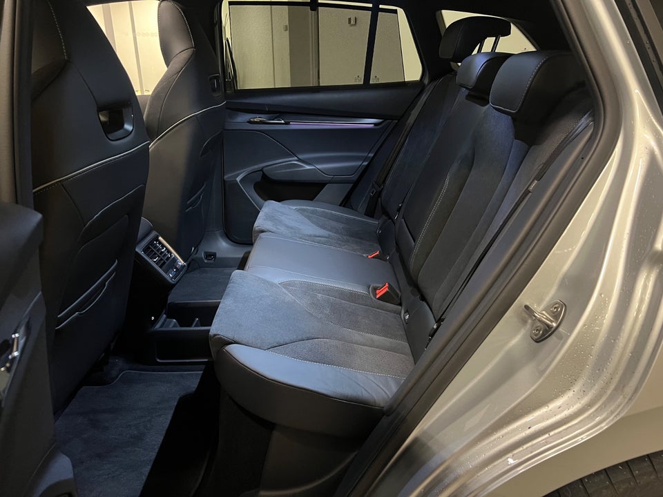 Skoda Enyaq 85 iV Sportline Maxx 5d