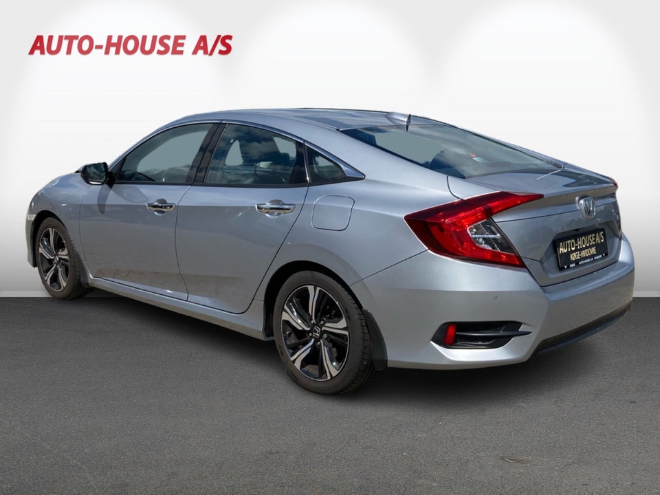 Honda Civic 1,5 VTEC Turbo Executive CVT 4d