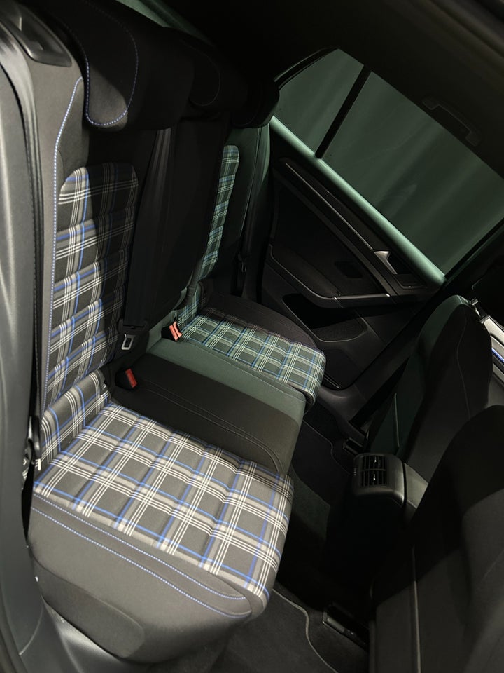 VW Golf VII 1,4 GTE DSG 5d