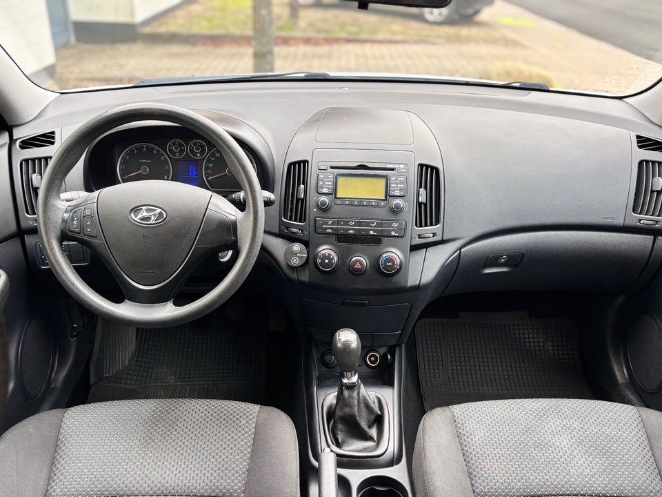 Hyundai i30 1,4 CVVT Comfort 5d