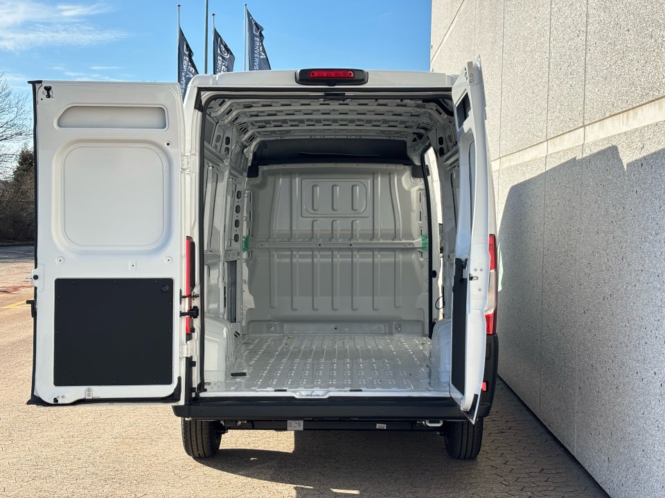 Fiat Ducato 35 Maxi 2,2 MJT 180 Kassevogn L3H2 Pro aut.