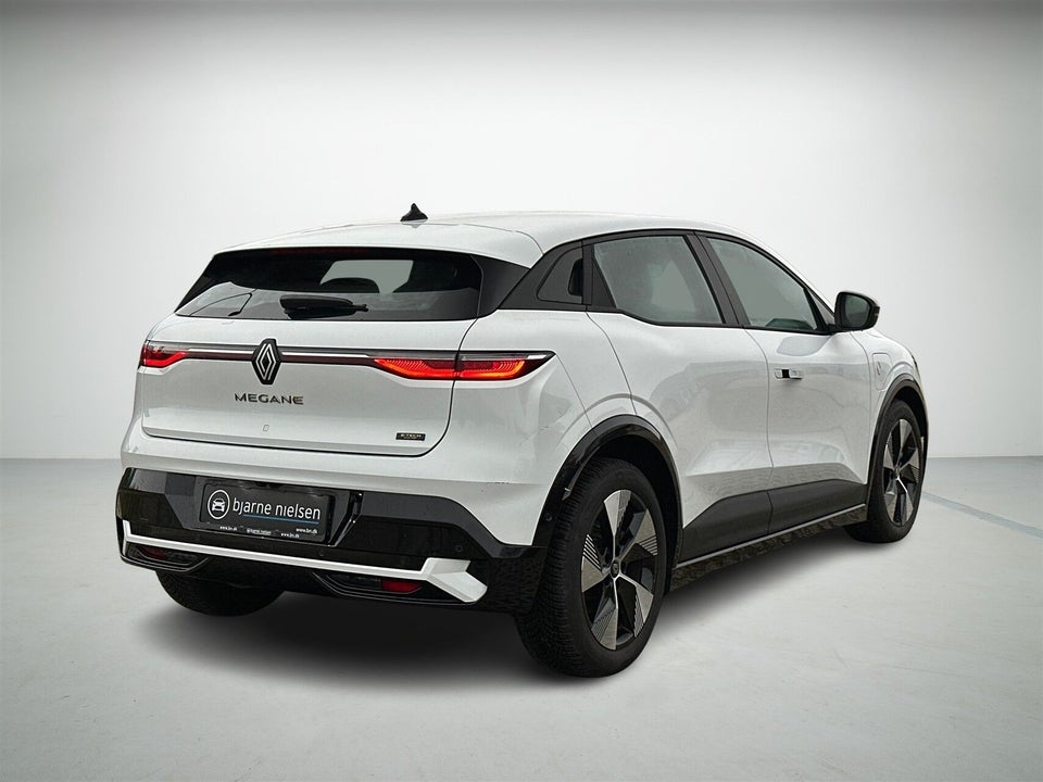 Renault Megane E-Tech 40 Equilibre 5d