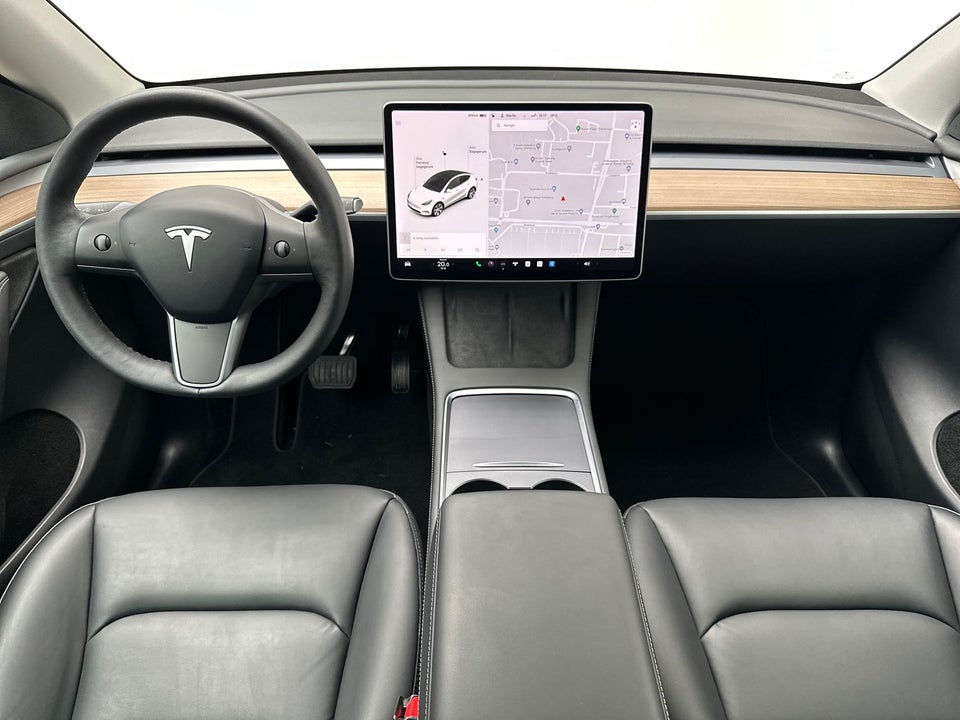 Tesla Model Y Long Range AWD 5d