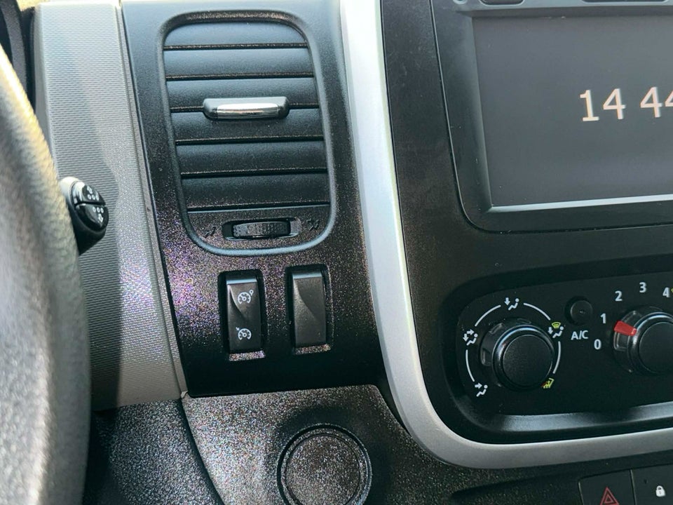 Renault Trafic T29 1,6 dCi 120 L2H1