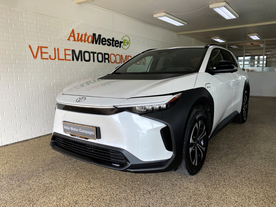 Toyota bZ4X Elegant 5d