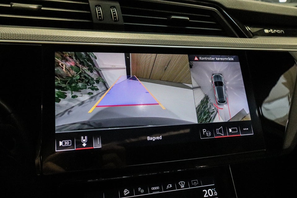 Audi Q8 e-tron 55 S-line quattro 5d