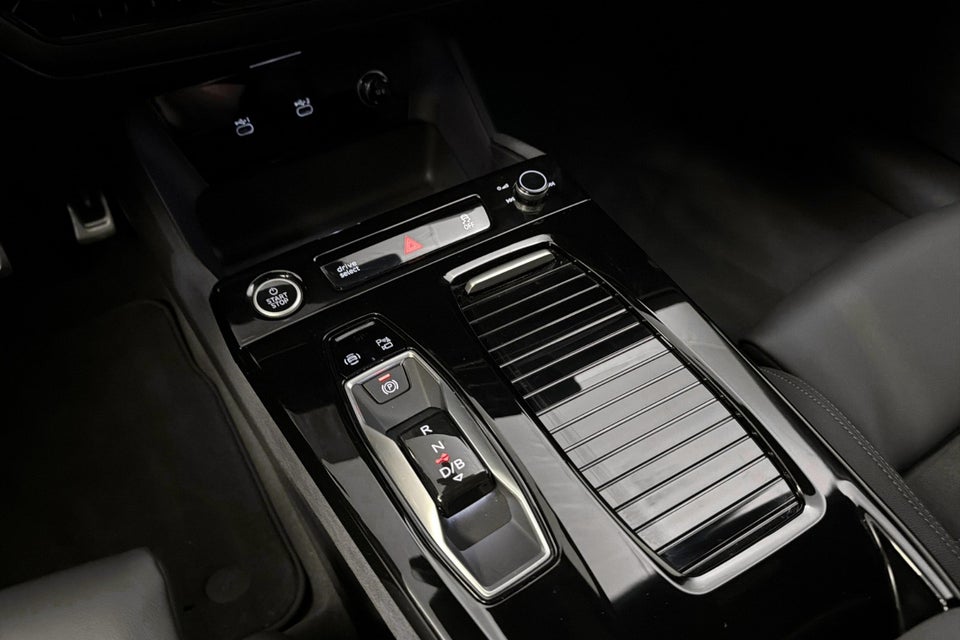 Audi A6 e-tron S-line plus Avant 5d