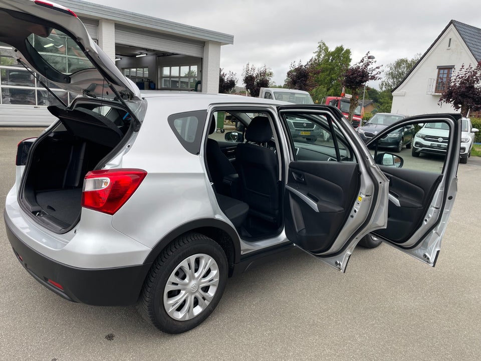 Suzuki S-Cross 1,0 Boosterjet Comfort 5d