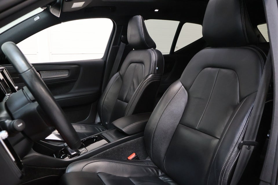 Volvo XC40 P8 ReCharge Twin Pro 5d