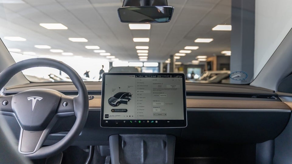 Tesla Model Y RWD 5d