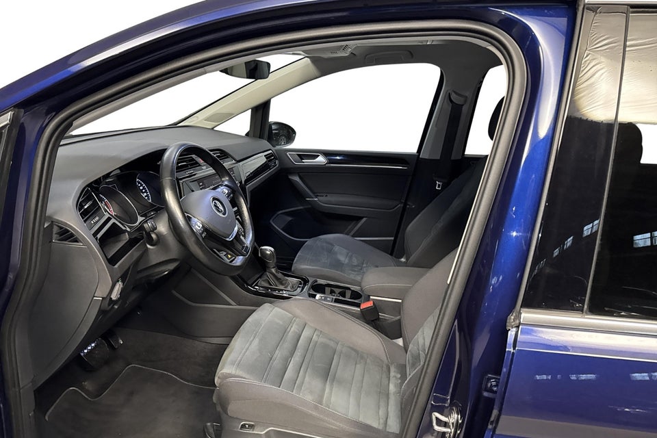 VW Touran 1,5 TSi 150 Highline DSG 7prs 5d