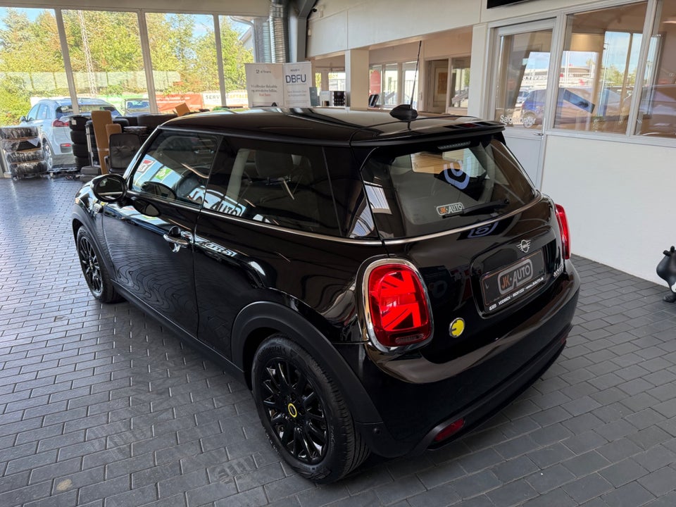 MINI Cooper SE Classic Trim 3d