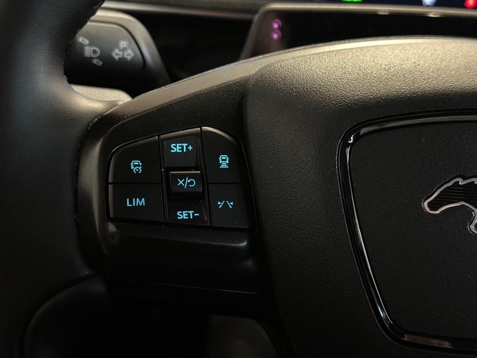 Ford Mustang Mach-E 98 Extended Range 5d