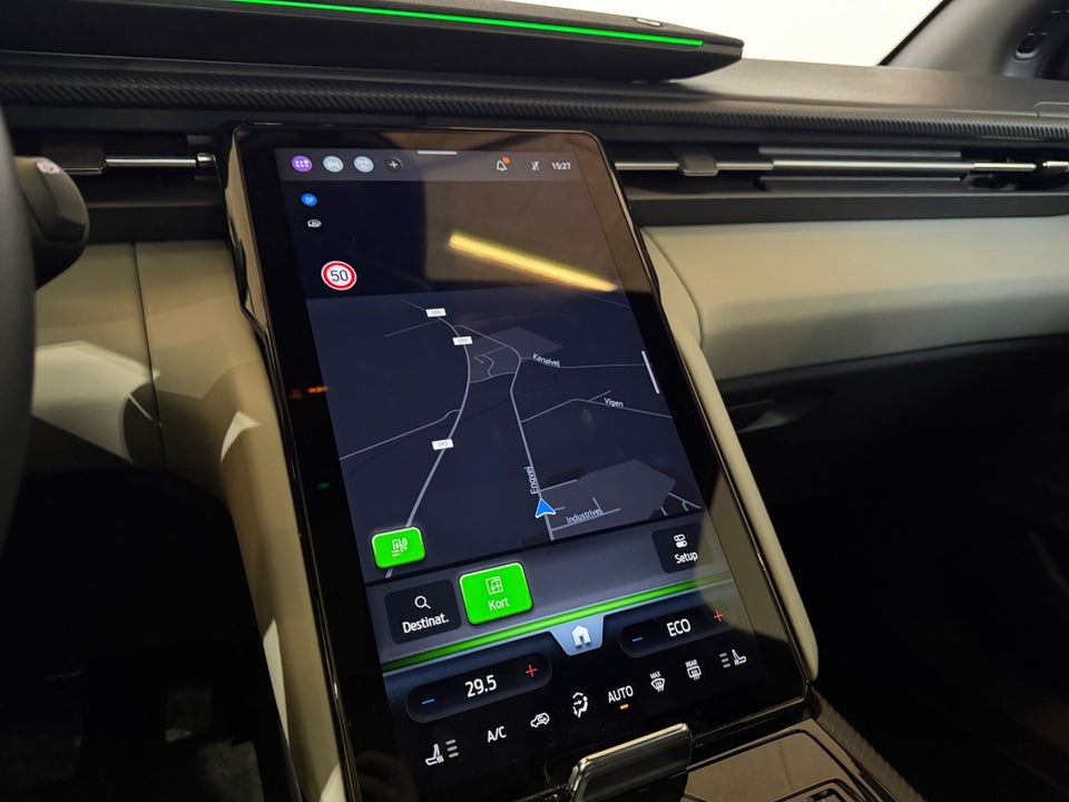 Ford Explorer 79 Premium Extended Range AWD Van 5d