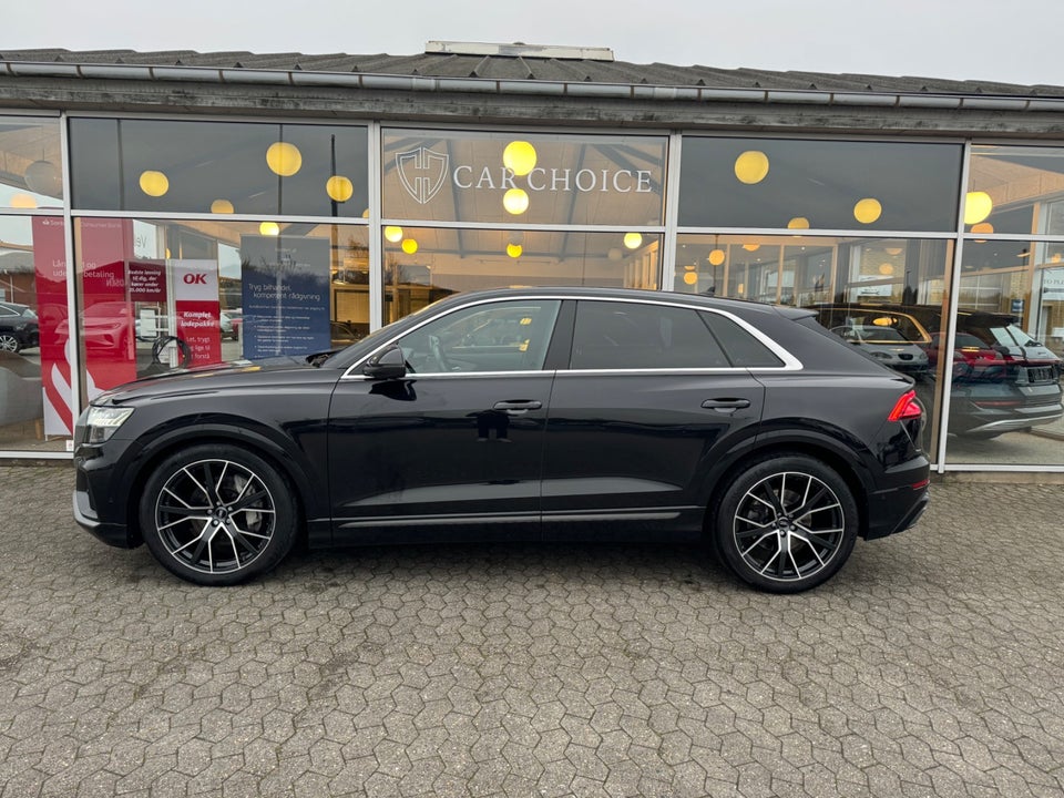 Audi Q8 50 TDi quattro Tiptr. 5d