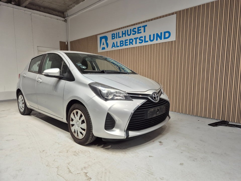 Toyota Yaris 1,0 VVT-i T1 5d