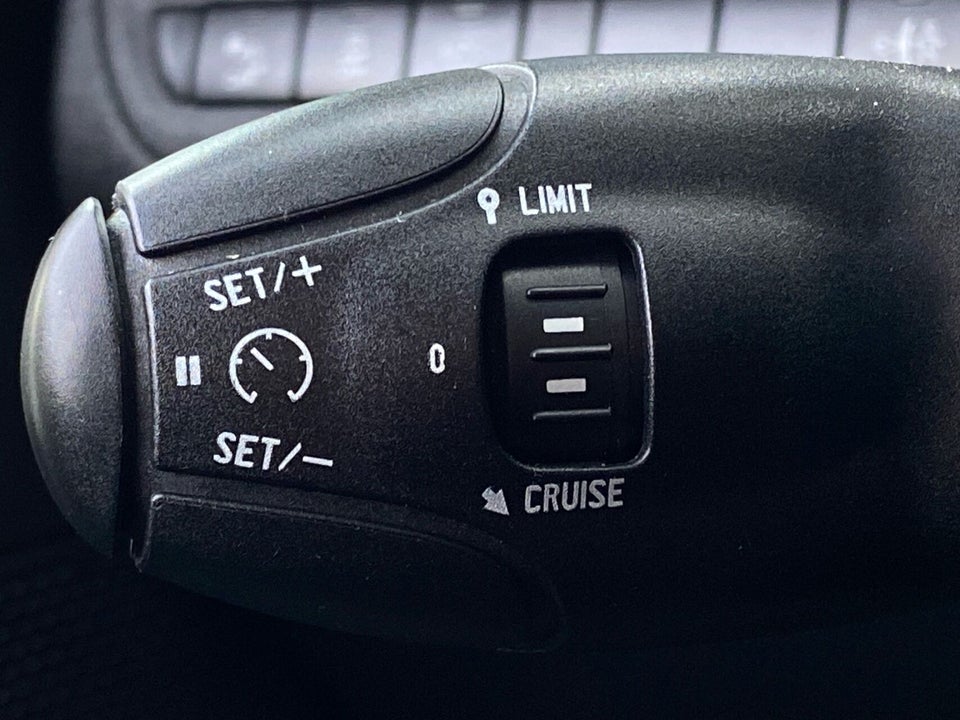 Peugeot 2008 1,2 e-VTi 82 Active+ ESG 5d