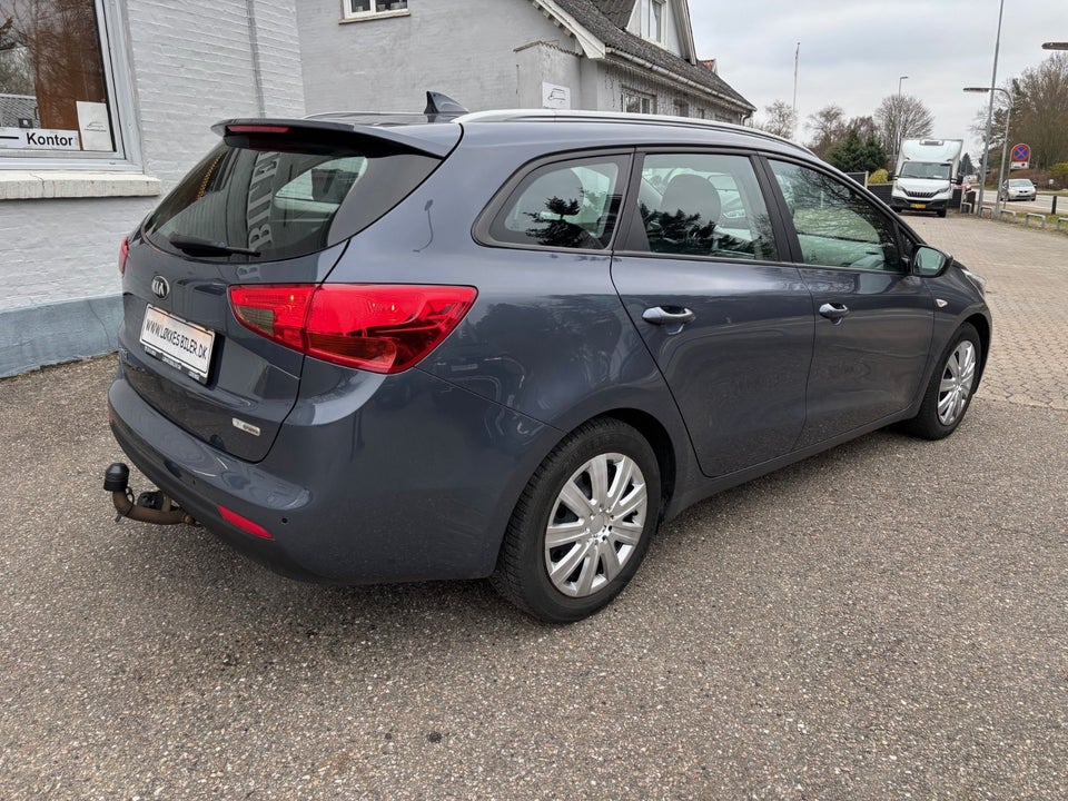 Kia Ceed 1,4 CVVT Style+ Clim Limited SW 5d