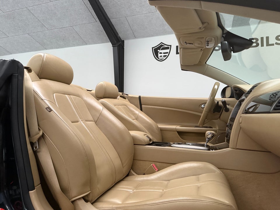 Jaguar XK 4,2 V8 Convertible aut. 2d