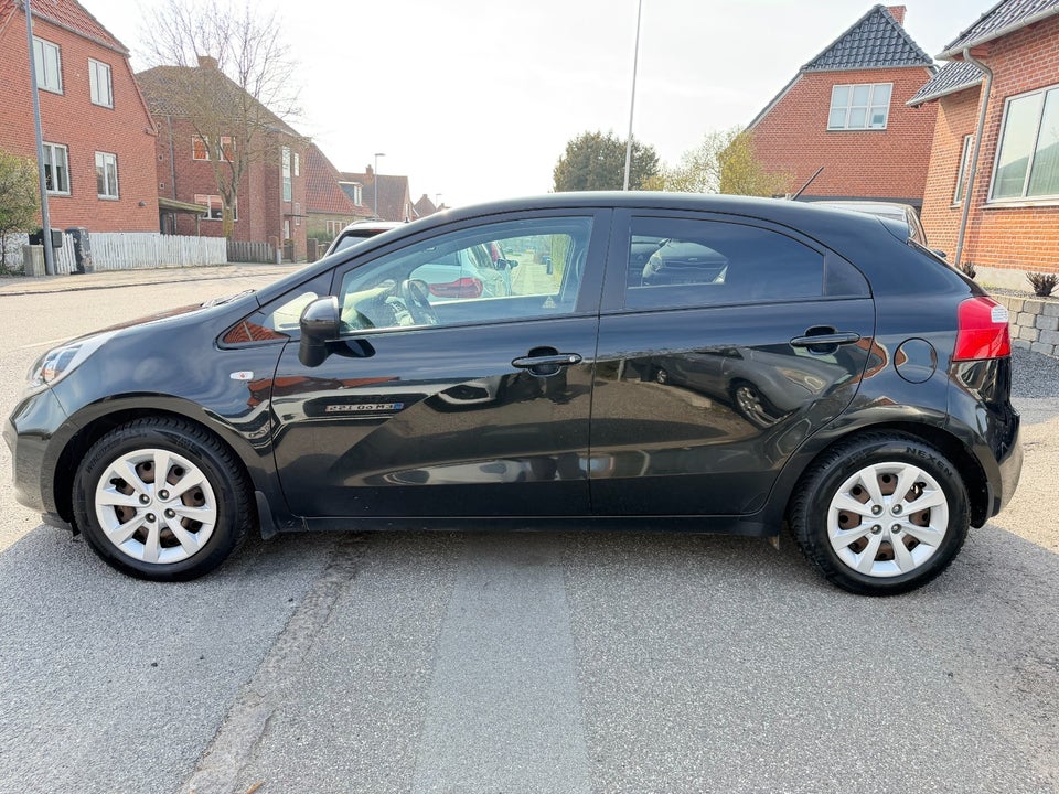 Kia Rio 1,1 CRDi 75 Collect 5d